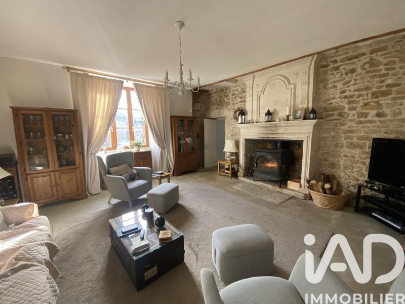 Maison - 296 m² - 12 pièces