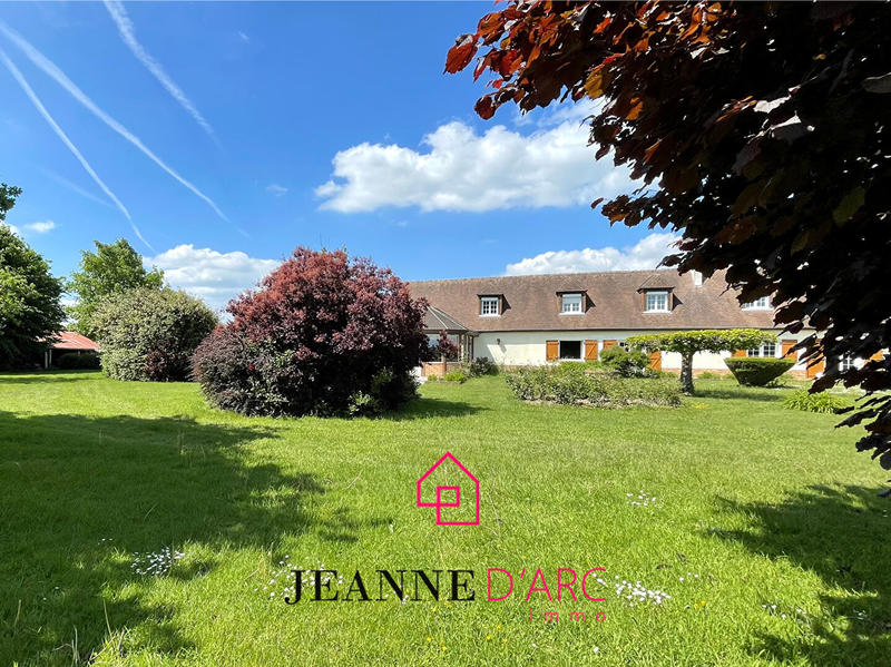 Maison - 210 m² - 8 pièces