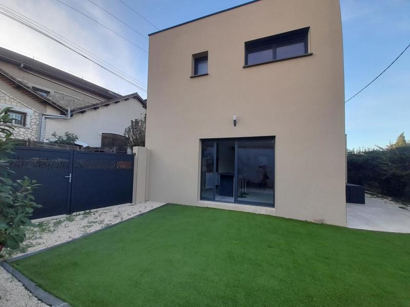 Maison - 88 m² - 4 pièces