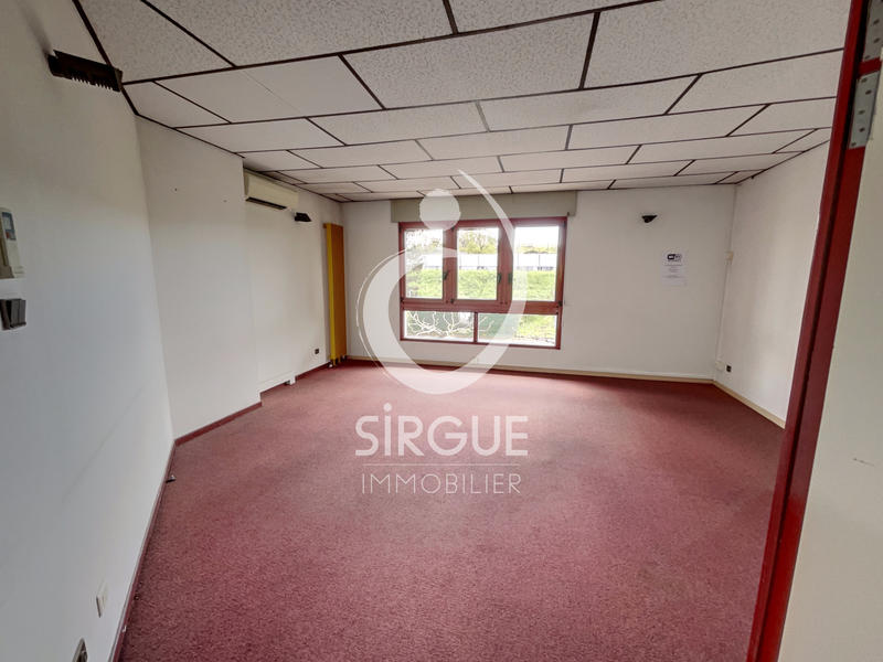 Bureau - 375 m²