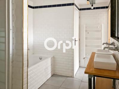 Appartement - 109 m² - 4 pièces