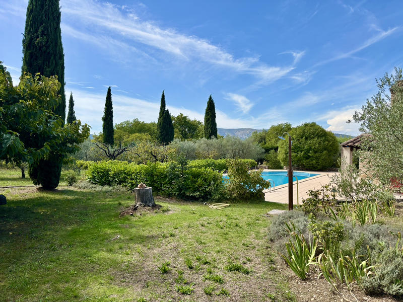 Mas - 269 m² - 10 pièces