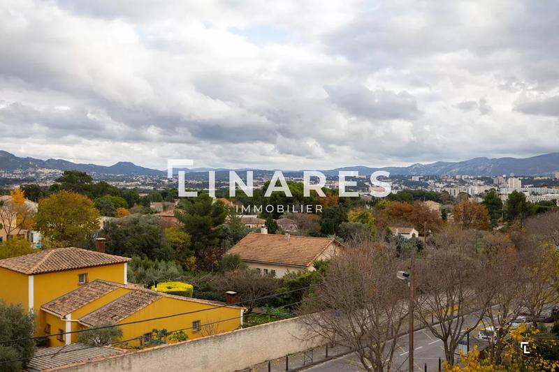 Appartement - 100 m² - 5 pièces