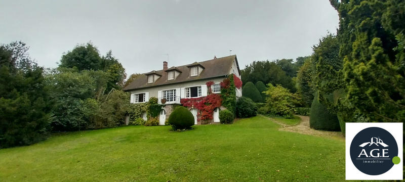 Demeure - 406 m² - 18 pièces