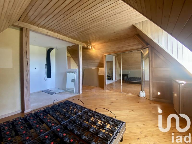 Maison - 217 m² - 8 pièces