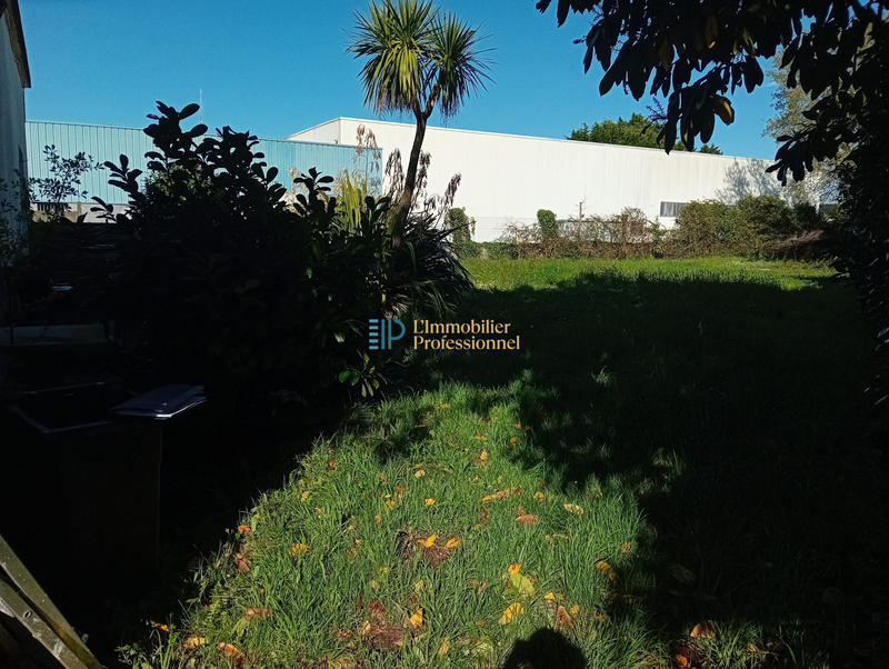 Local commercial - 320 m² - 4 pièces