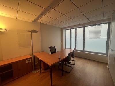 Local d'activités - 232 m²