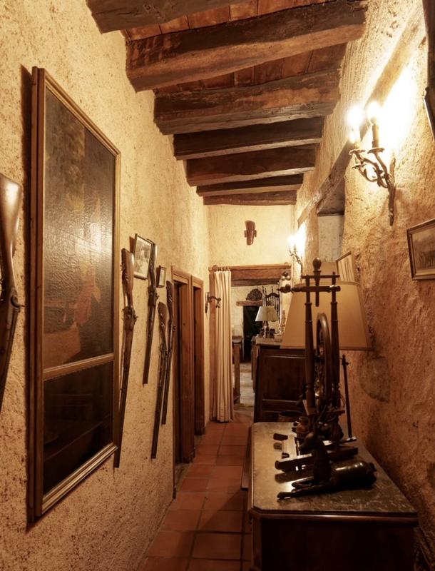 Maison - 360 m² - 8 pièces