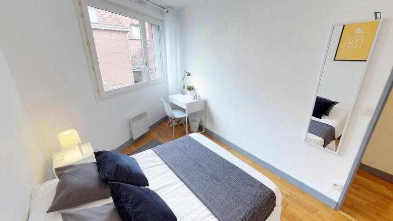 Chambre - 11 m² - 4 pièces