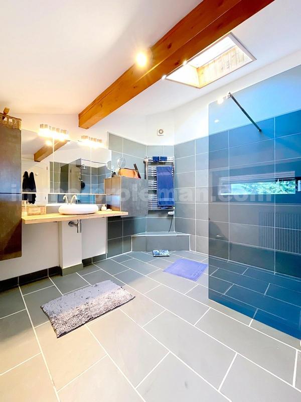 Maison - 192 m² - 5 pièces