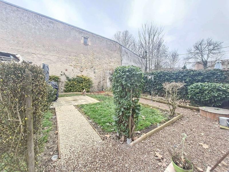 Maison - 92 m² - 4 pièces