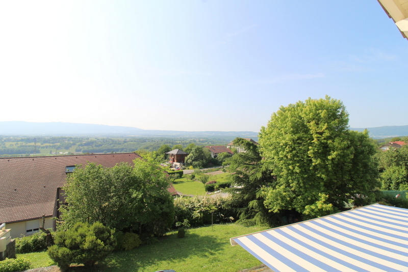 Maison - 200 m² - 9 pièces