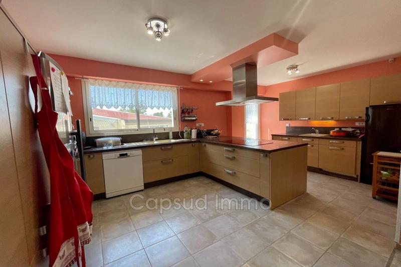 Villa - 295 m² - 8 pièces