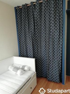 Chambre - 9 m² - 1 pièce