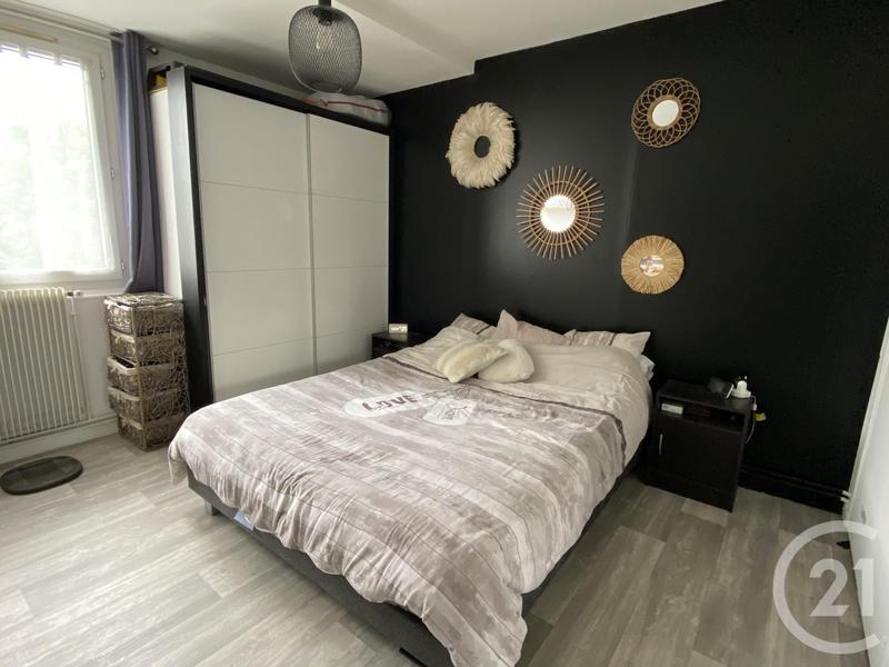 Appartement - 63 m² - 4 pièces