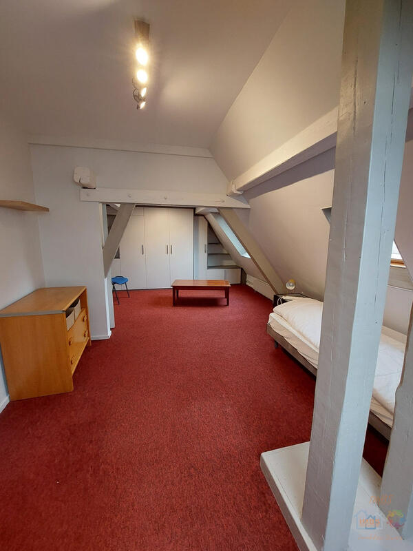 Appartement - 93 m² - 4 pièces