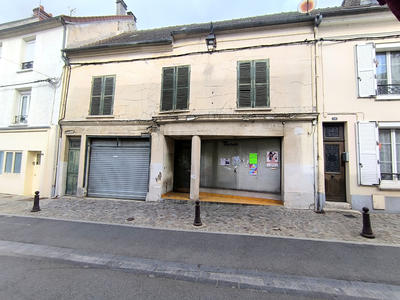Maison - 300 m² - 10 pièces