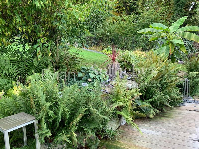 Maison - 185 m² - 7 pièces