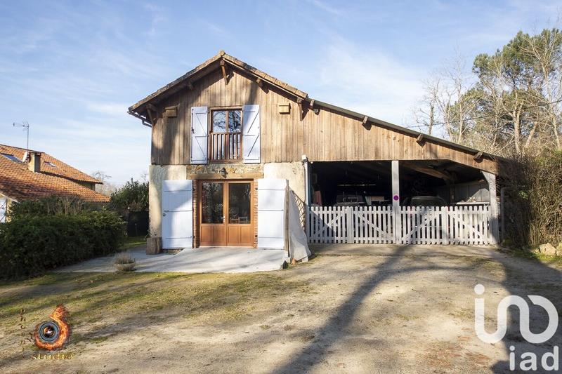 Maison - 263 m² - 9 pièces