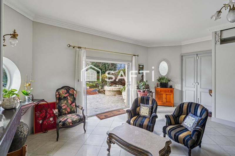 Maison - 156 m² - 6 pièces