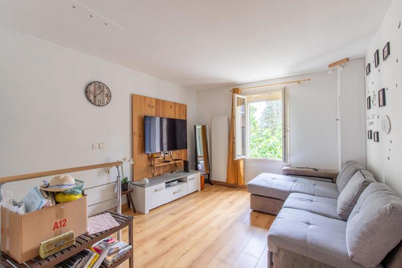 Maison - 97 m² - 5 pièces