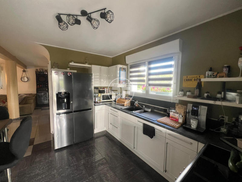 Maison - 102 m² - 5 pièces