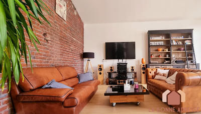 Loft - 205 m² - 5 pièces