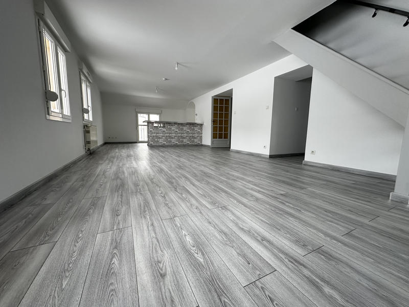 Appartement - 99 m² - 5 pièces