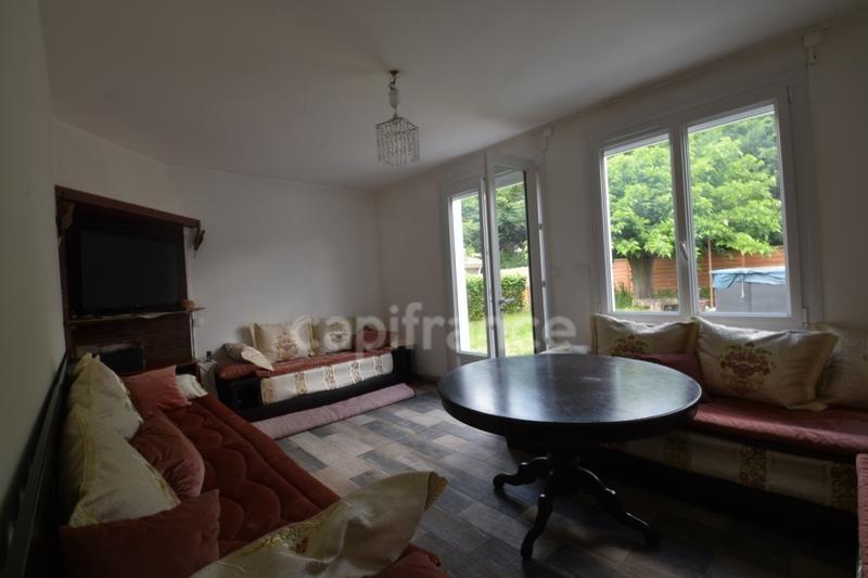 Maison - 93 m² - 6 pièces