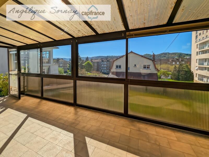 Maison - 175 m² - 8 pièces