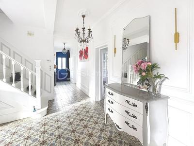 Maison de maîtres - 181 m² - 7 pièces