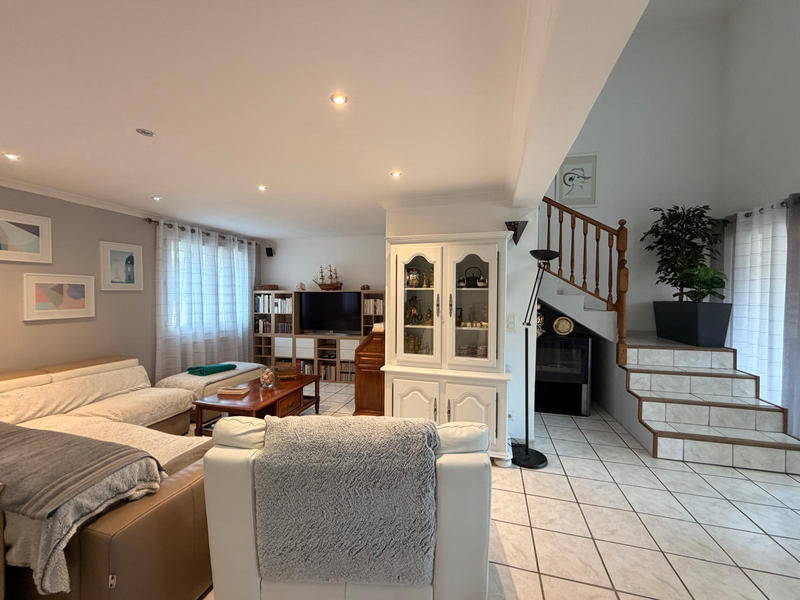 Maison - 158 m² - 4 pièces