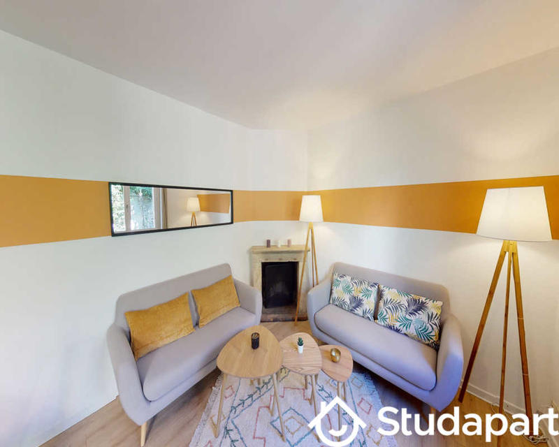 Chambre - 230 m² - 1 pièce