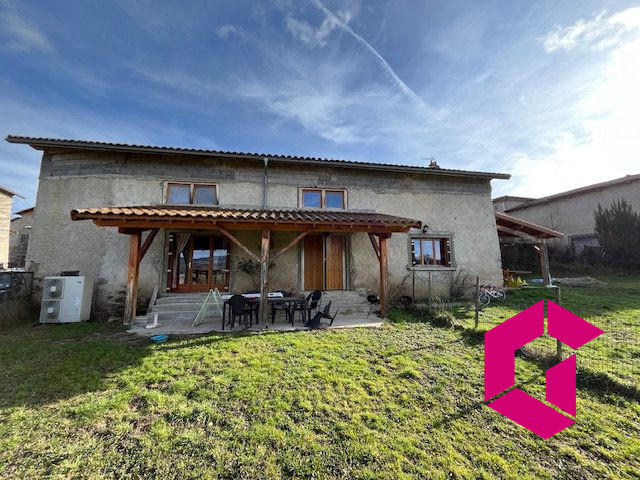 Maison ancienne - 204 m² - 8 pièces