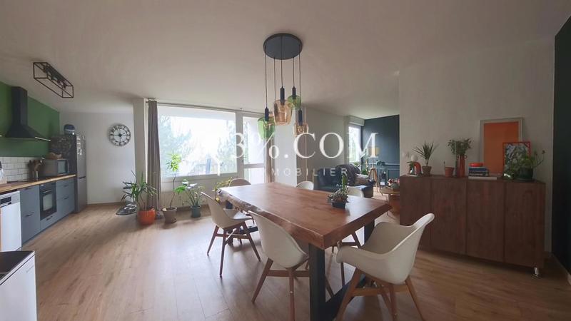 Appartement - 81 m² - 3 pièces