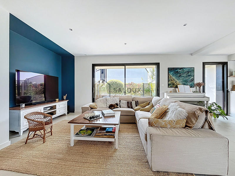 Maison - 184 m² - 7 pièces