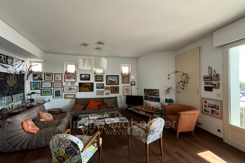 Appartement - 90 m² - 3 pièces