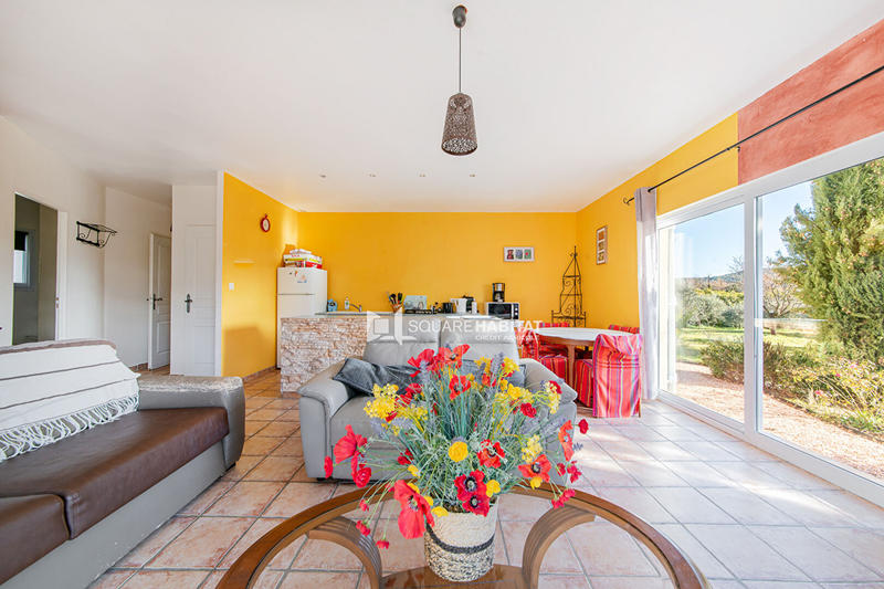 Maison - 318 m² - 9 pièces