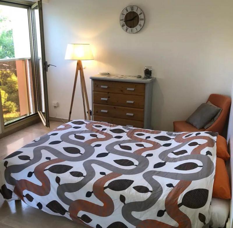 Studio - 25 m² - 1 pièce