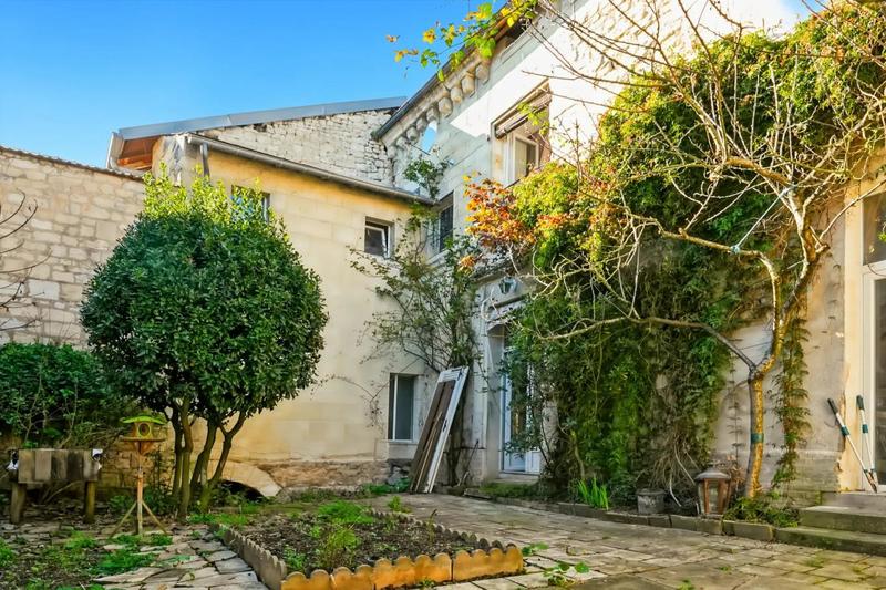 Hôtel particulier - 278 m² - 12 pièces