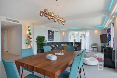 Appartement - 148 m² - 5 pièces