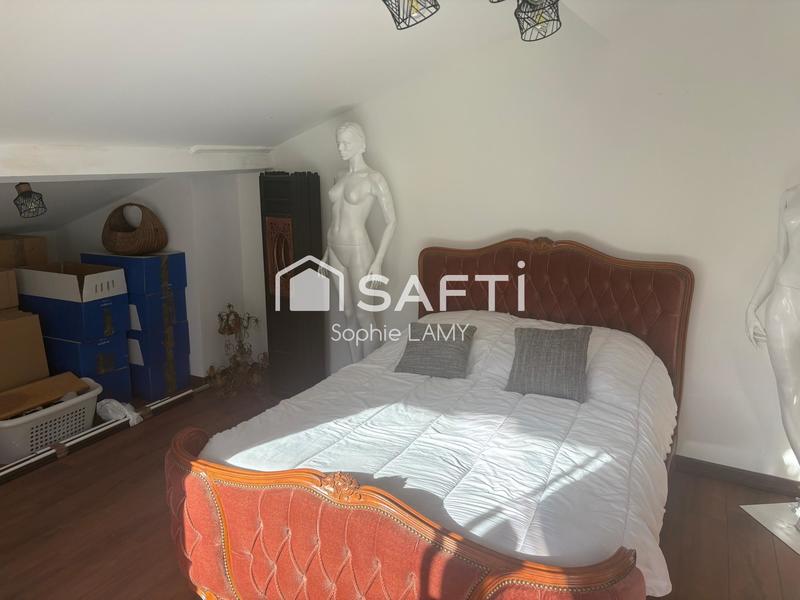 Maison - 178 m² - 5 pièces