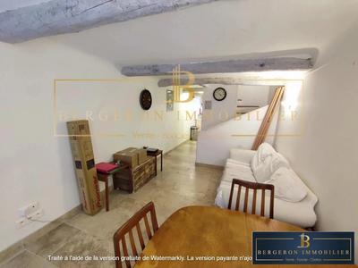 Maison traditionnelle - 92 m² - 4 pièces