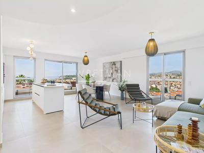 Appartement - 97 m² - 4 pièces