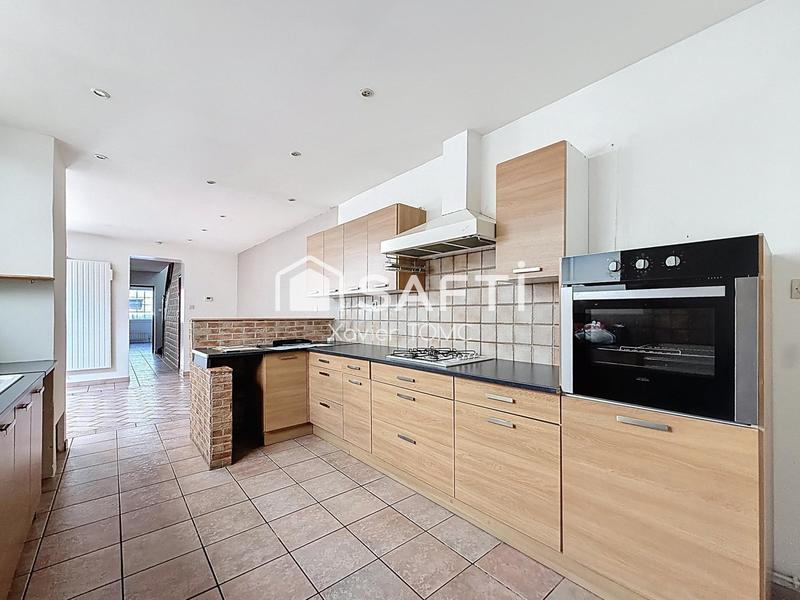 Maison - 217 m² - 8 pièces