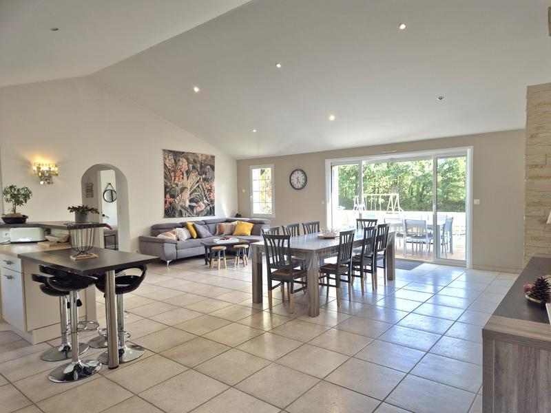 Villa - 163 m² - 5 pièces