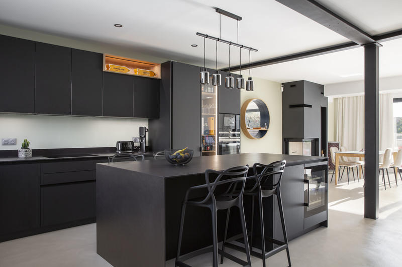 Maison - 180 m² - 7 pièces