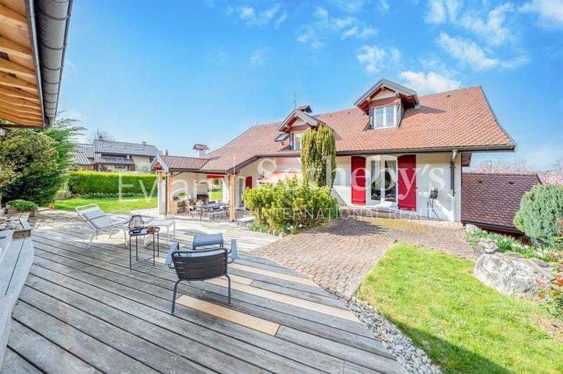 Maison - 189 m² - 8 pièces