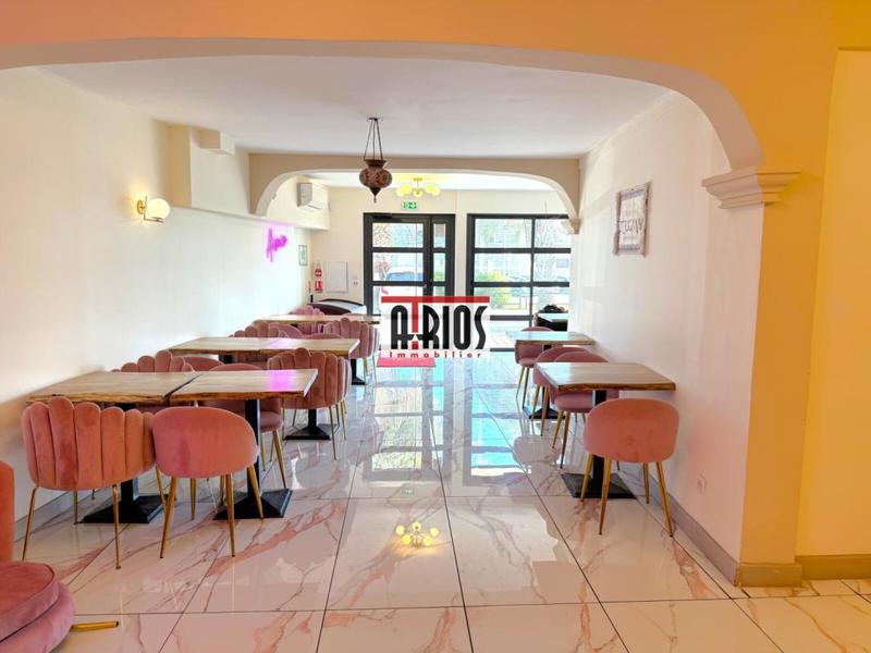 Local d'activité / Entrepôt - 145 m²