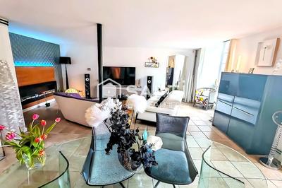 Duplex - 109 m² - 4 pièces